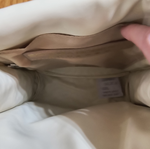 NWT Sondra Roberts Squared bag, cream color - Picture 14 of 16